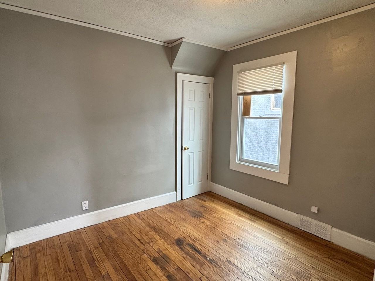 15064 Tracey St - Photo 6 of 10