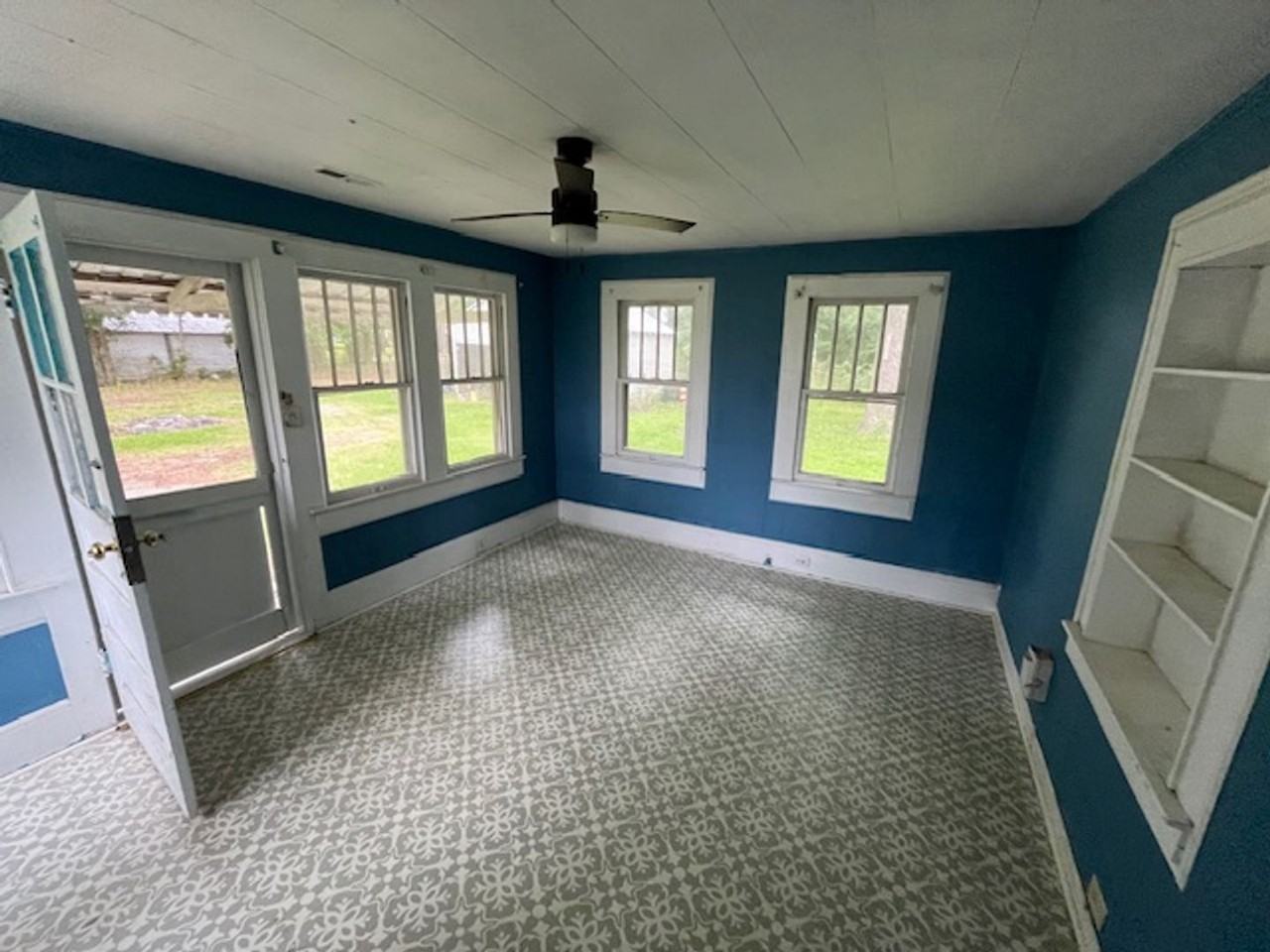 1910 Hwy 258 S - Photo 5 of 19