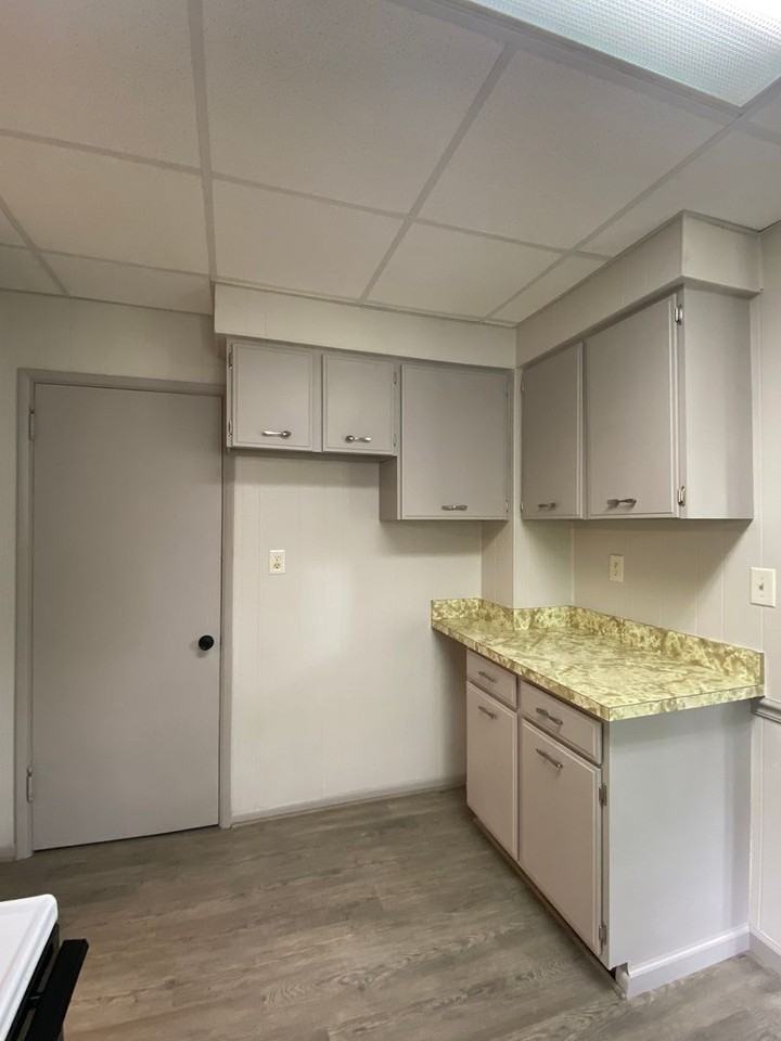 1127 Maple Row - Photo 3 of 12