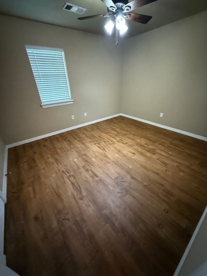 1400 Bon Air St - Photo 6 of 11