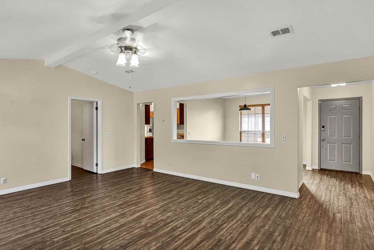 7869 Jeff Dr - Photo 7 of 20