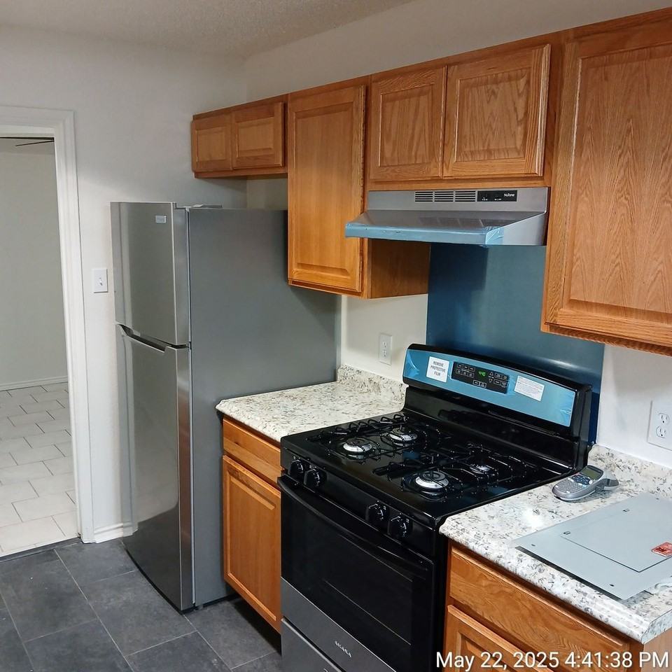 1011 Woodlief Trl - Photo 3 of 11