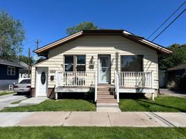 featured image of 926 E Halliday St