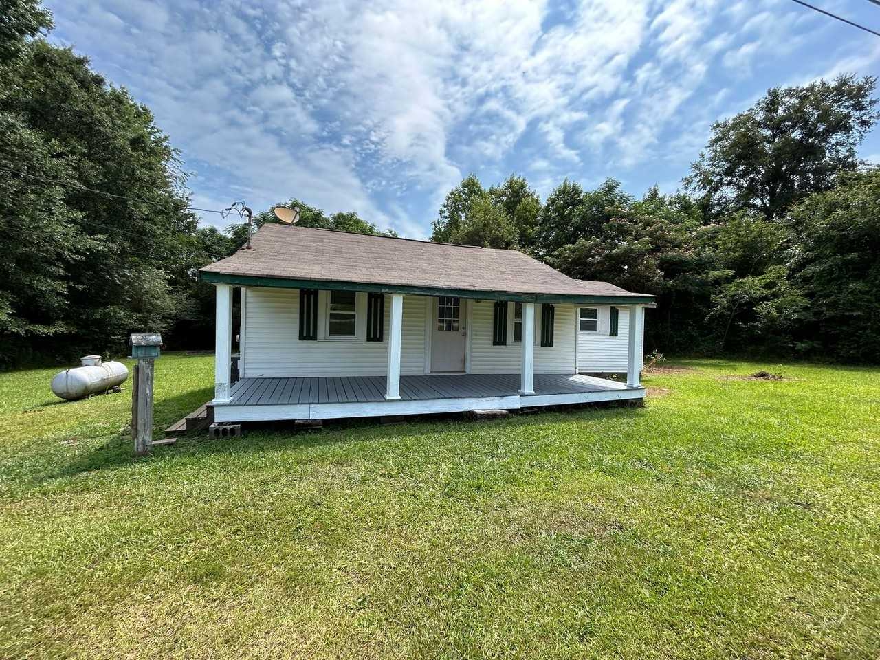 1664 Corinth Rd - Photo 2 of 14