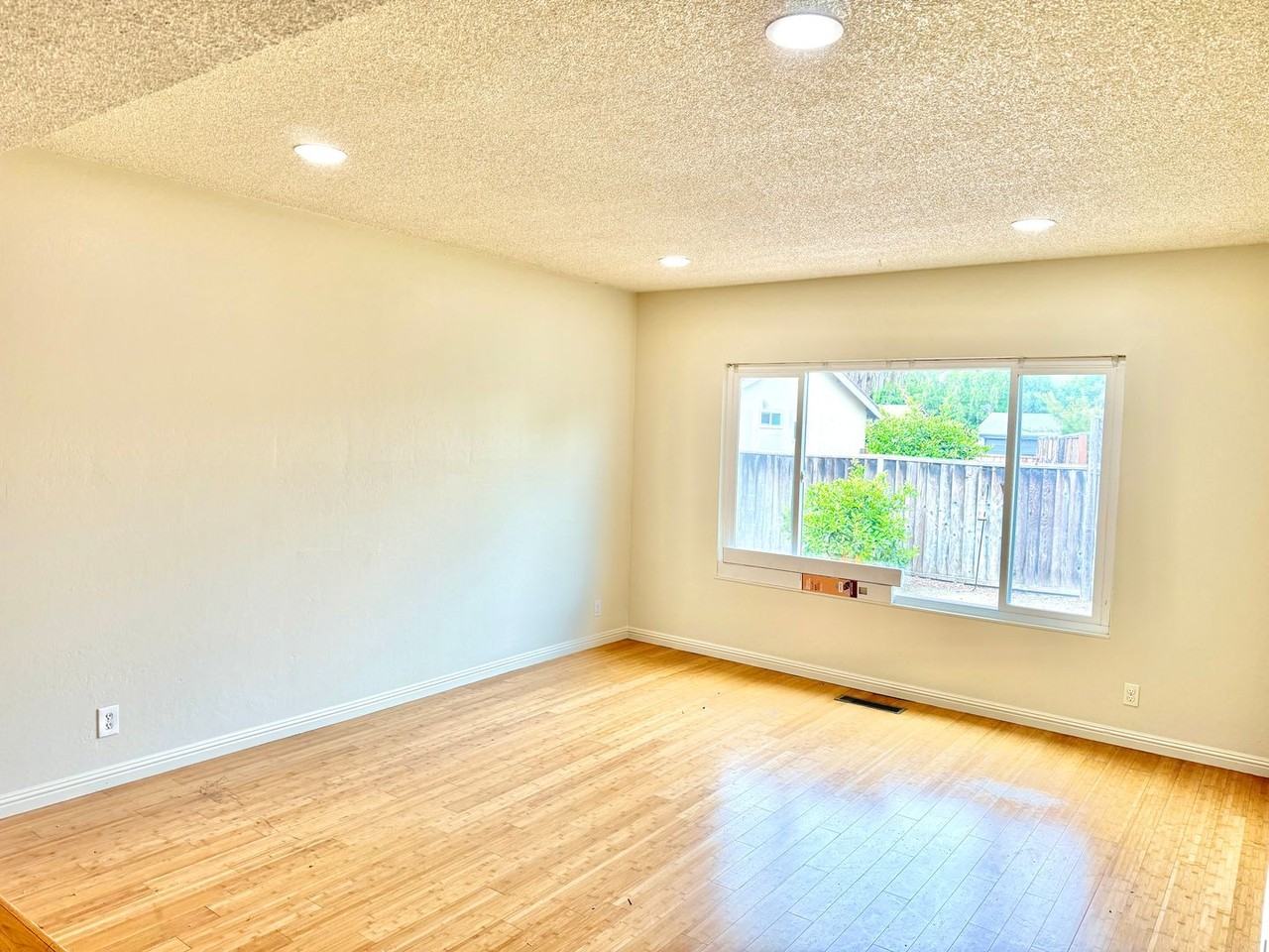 35781 Blair Pl - Photo 2 of 17