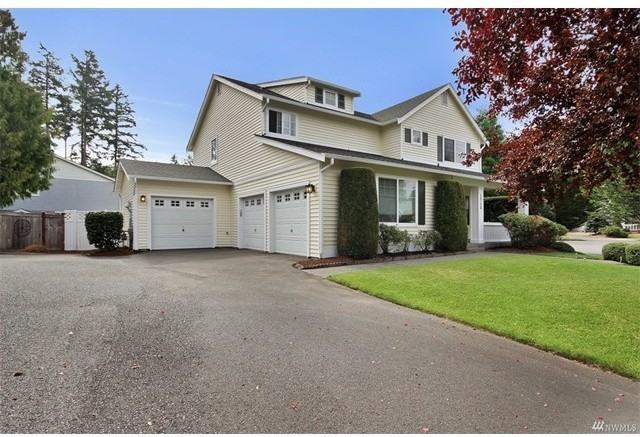 1918 Hammond Ave - Photo 2 of 22