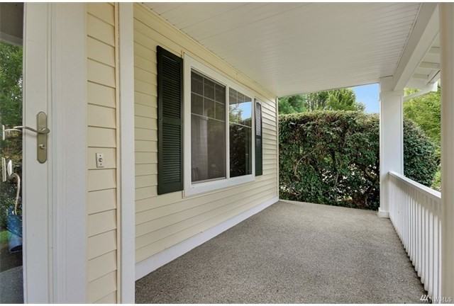 1918 Hammond Ave - Photo 3 of 22