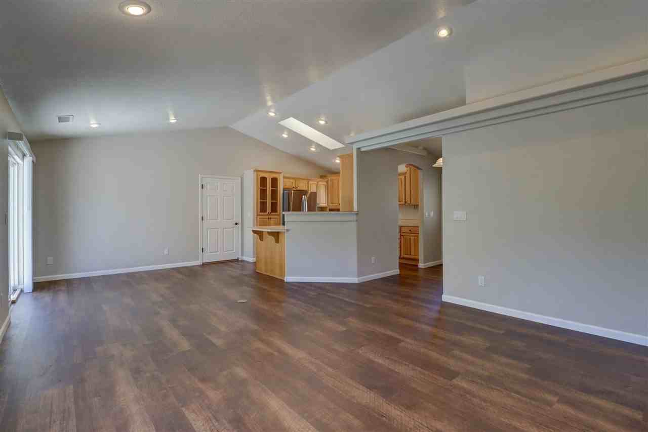 726 Prescott Heights Dr - Photo 7 of 45