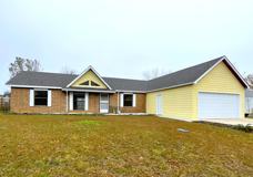 114 Clarence Ave - Photo 1 of 1