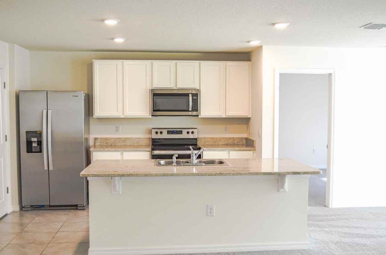 2167 NW 246th Ter - Photo 4 of 20