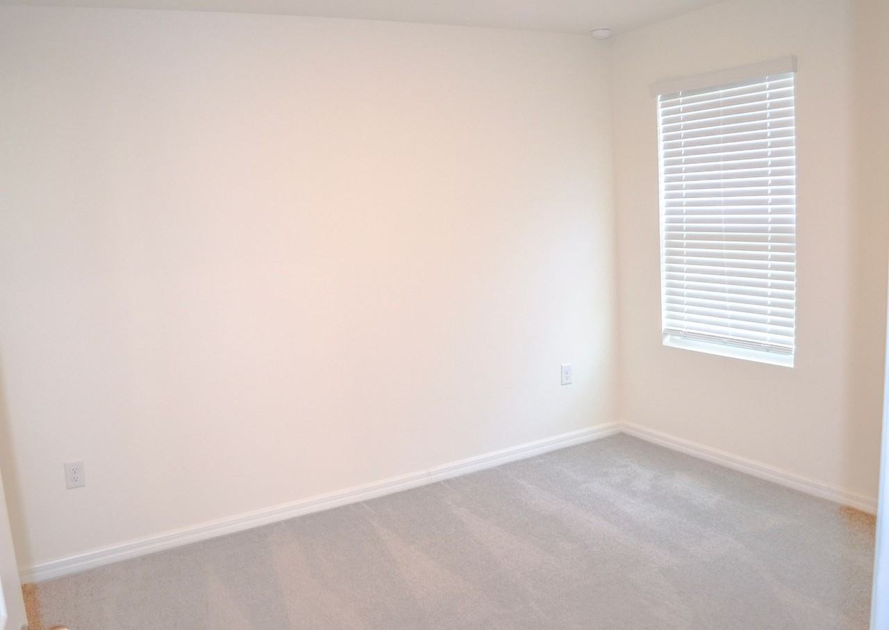 2167 NW 246th Ter - Photo 7 of 20