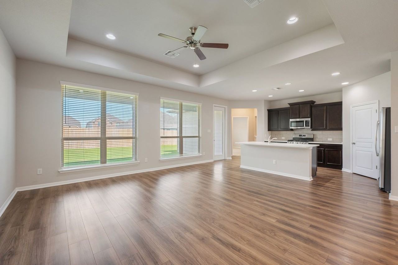 6330 Eldora Dr - Photo 2 of 20