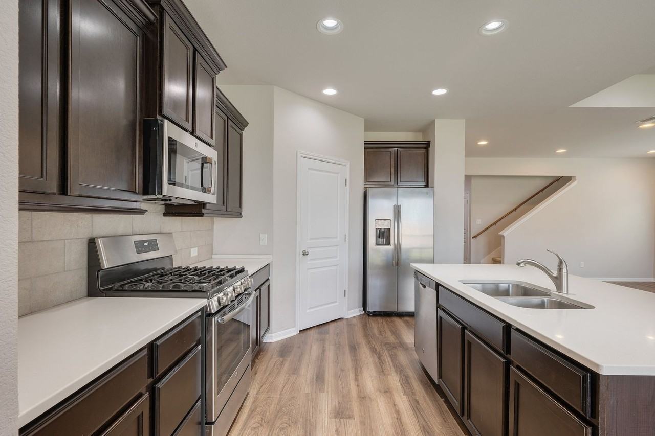 6330 Eldora Dr - Photo 3 of 20