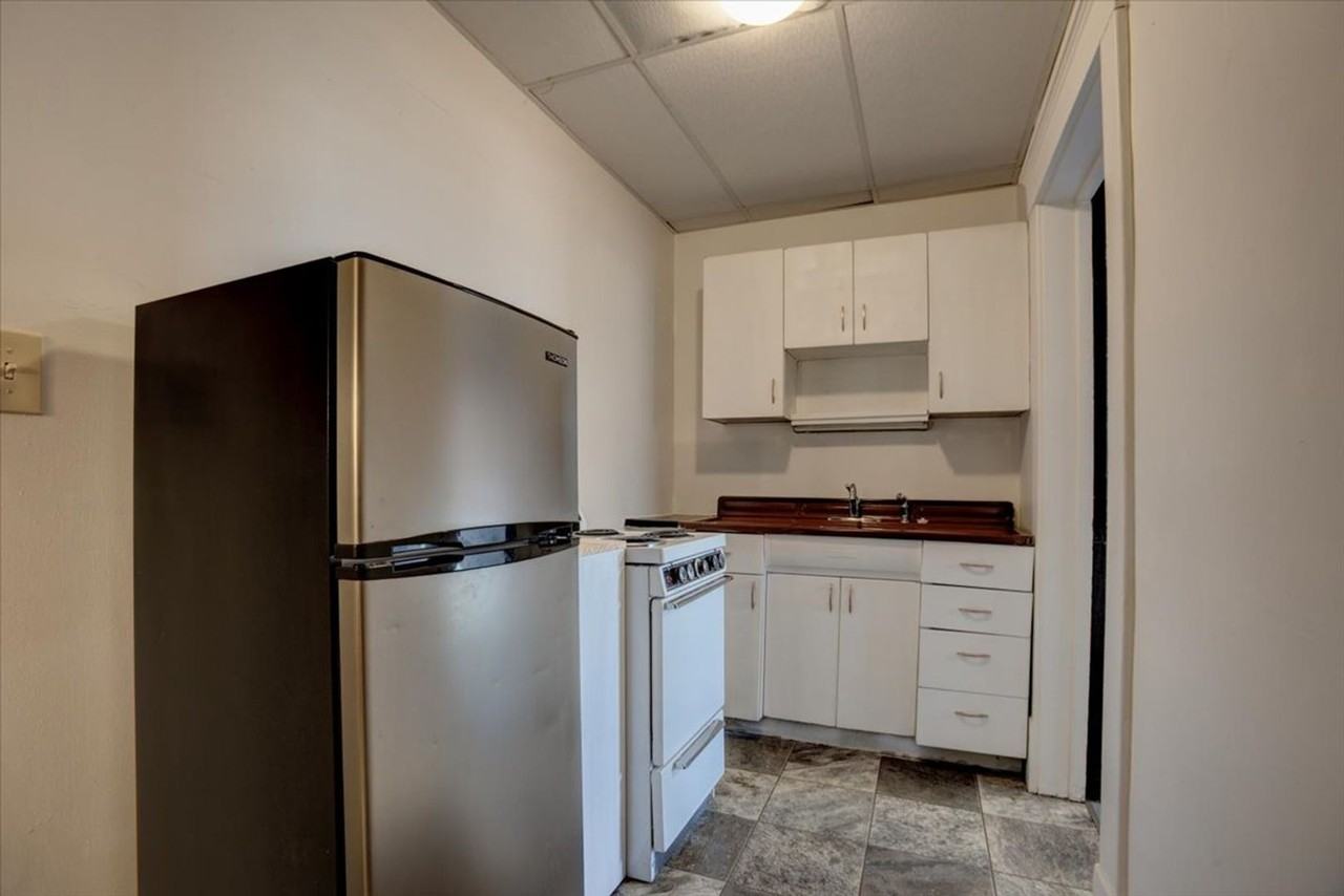 620 1/2 Main St E #2 - Photo 5 of 11