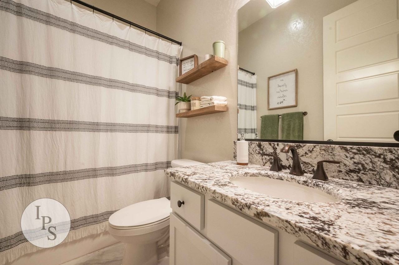 4299 Vineyard Dr - Photo 7 of 50