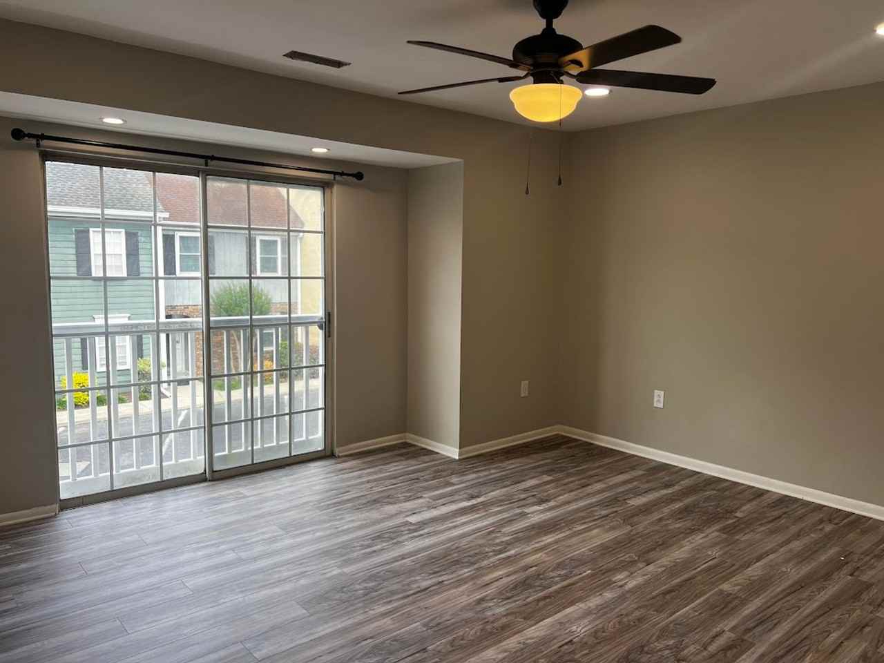 501 44th Ave N - Photo 7 of 12