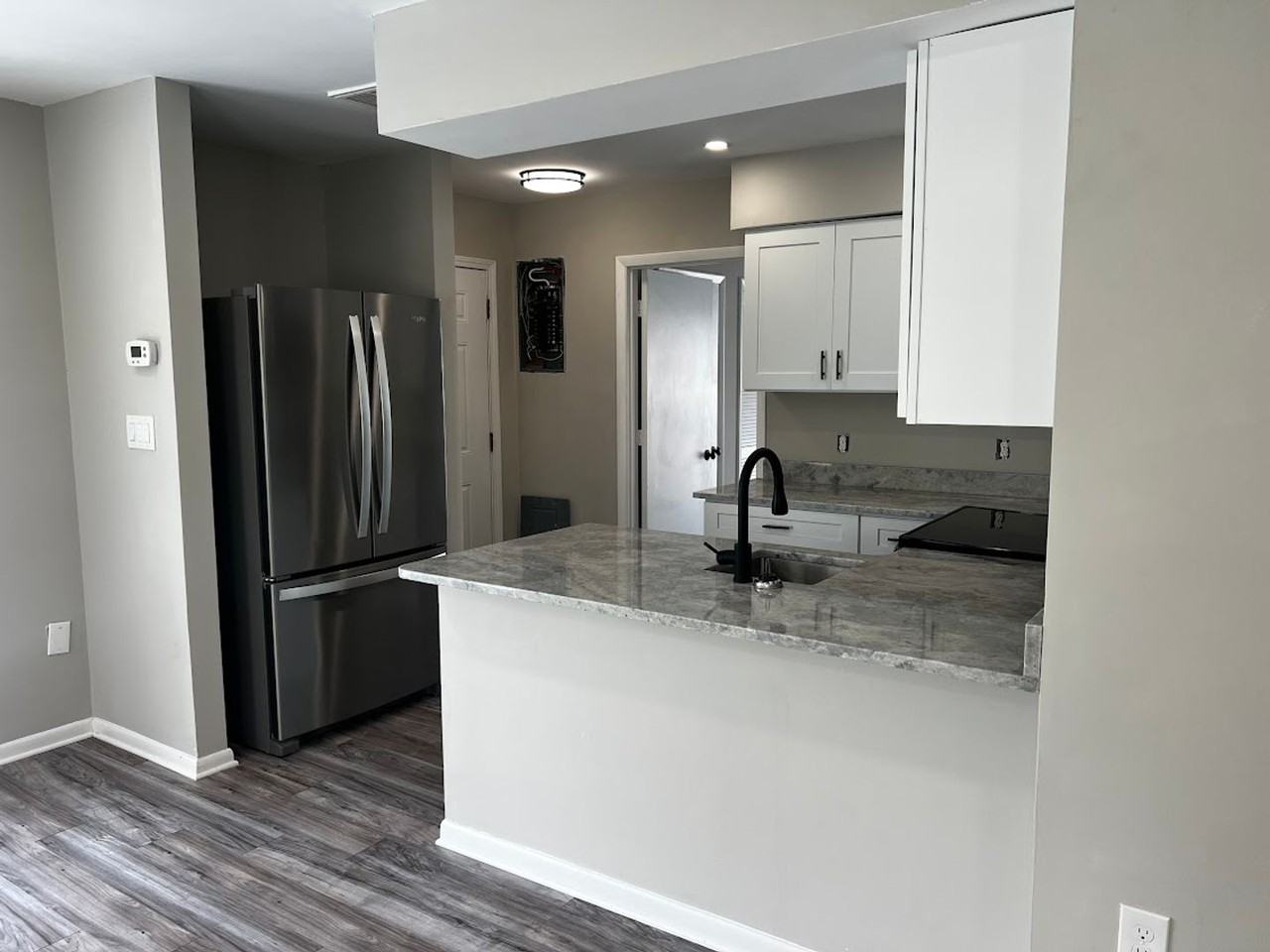501 44th Ave N - Photo 5 of 12
