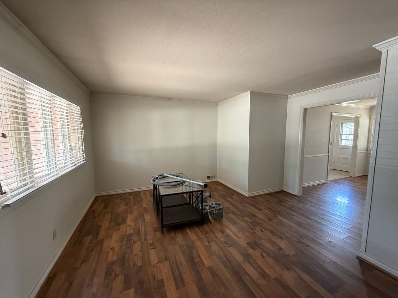 3806 26th St - Photo 2 of 10