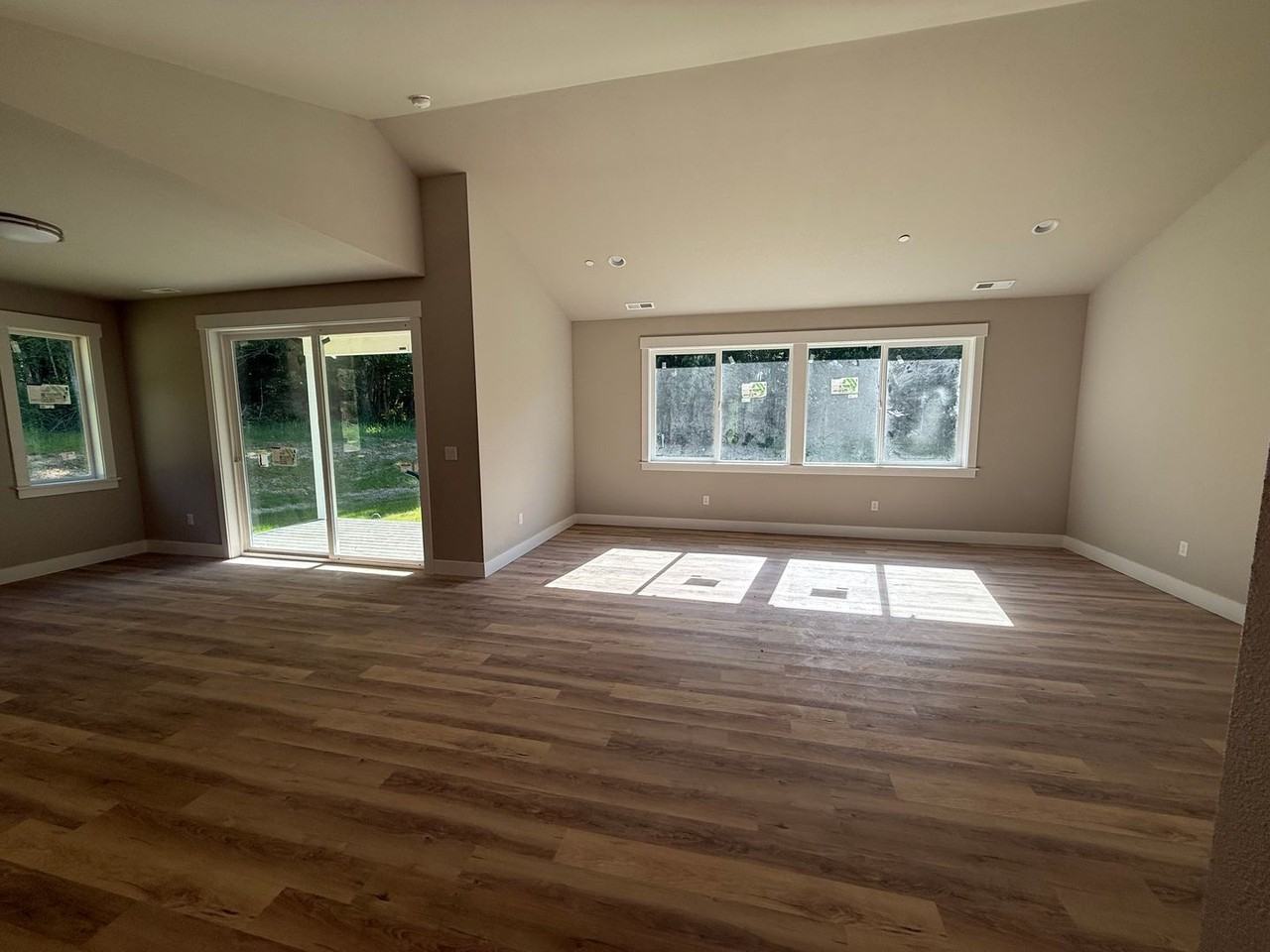 9423 W Mckenna Falls Rd W - Photo 3 of 23