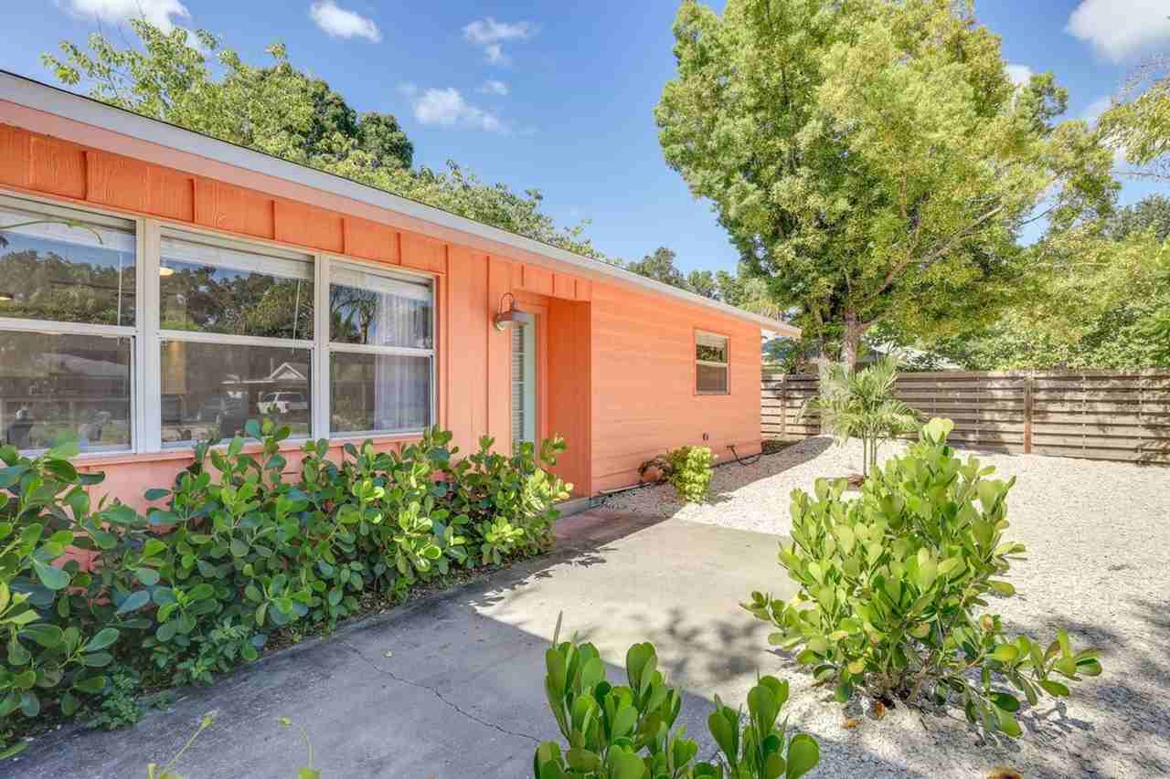 2738 Martin St - Photo 3 of 25