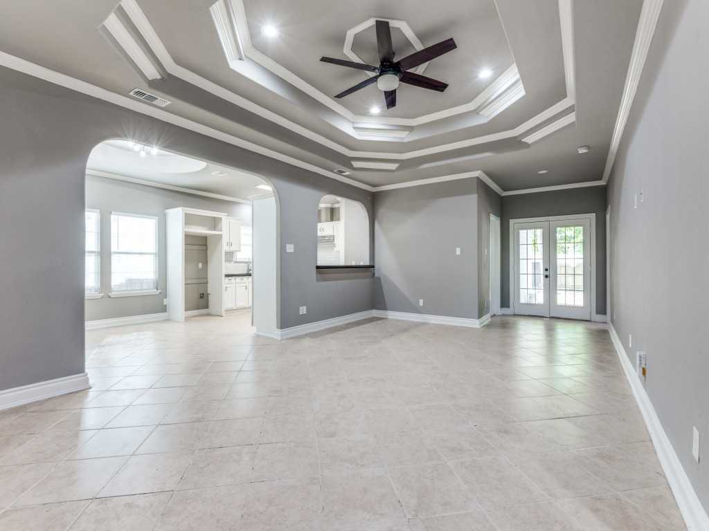 2432 West Brooklyn Avenue - Photo 3 of 25