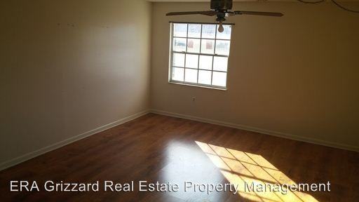 1112 West Main Street - Photo 2 of 11
