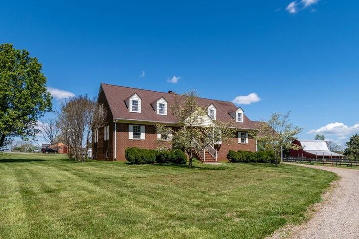 2461 Sandy Hook Rd - Photo 3 of 35