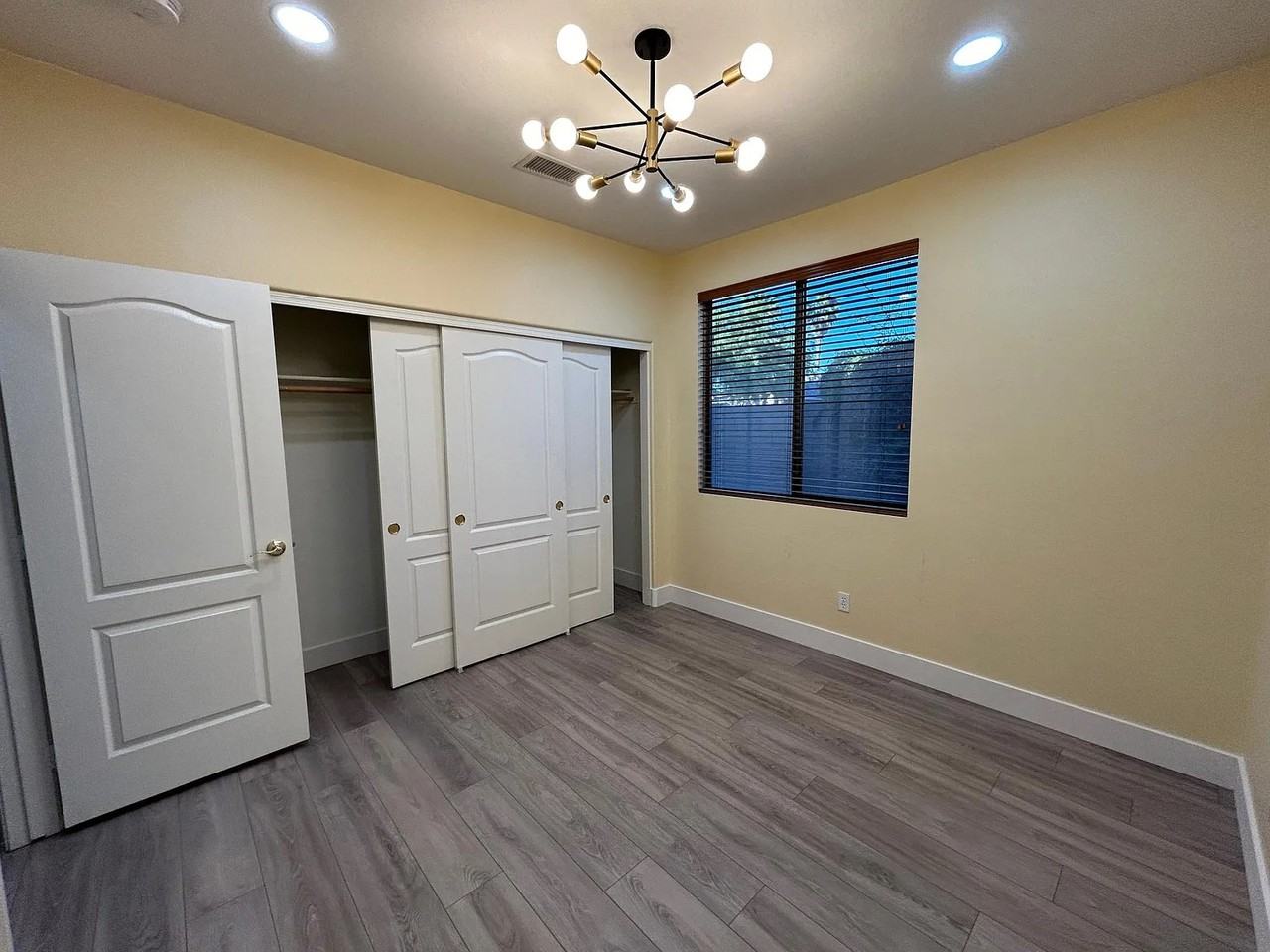 1694 E Spur St #NA - Photo 2 of 30