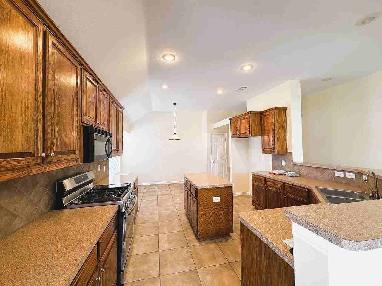 132 Cassandra Dr #NA - Photo 2 of 21
