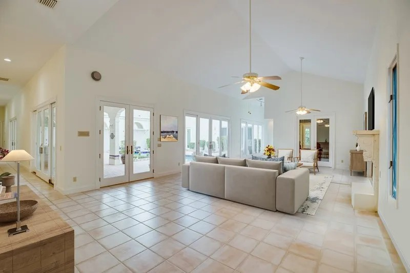 8414 Poinciana Pl #NA - Photo 7 of 7