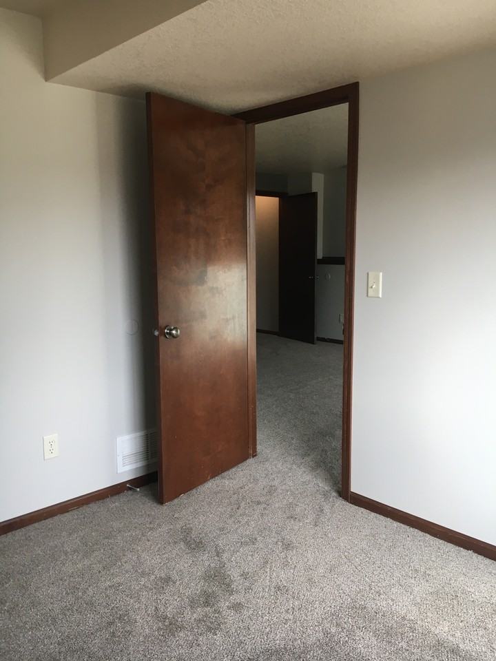 508 S Whitewood Ave #NA - Photo 6 of 17
