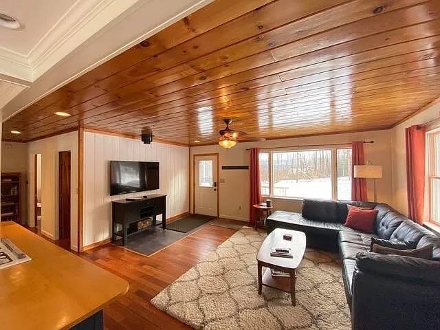 90 Toad Hill Rd #NA - Photo 2 of 13