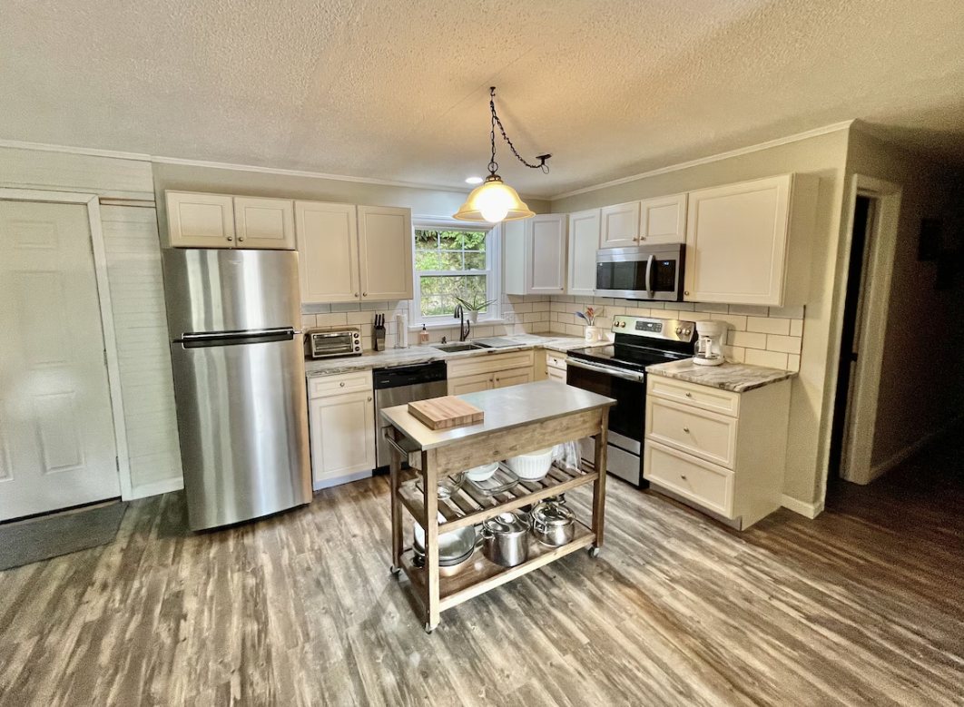 191 Laurel Ln #NA - Photo 3 of 11