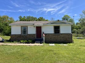 216 Creekview Ln #NA - Photo 1 of 1