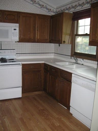 8782 Hawthorne Dr #NA - Photo 5 of 12