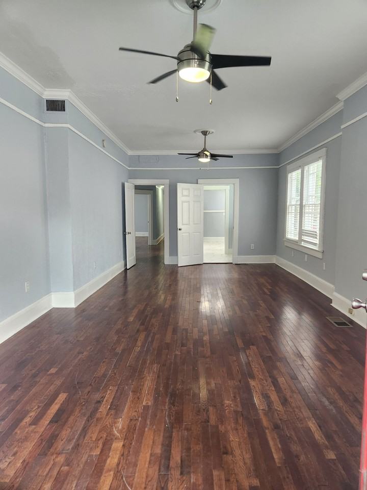 6 Fontainebleau Dr - Photo 4 of 22