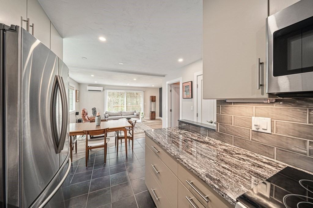 11 Nancy Road #4 - Photo 3 of 23