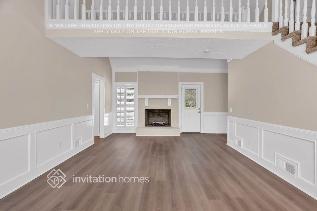 4011 Colonial Dr Sw - Photo 3 of 27