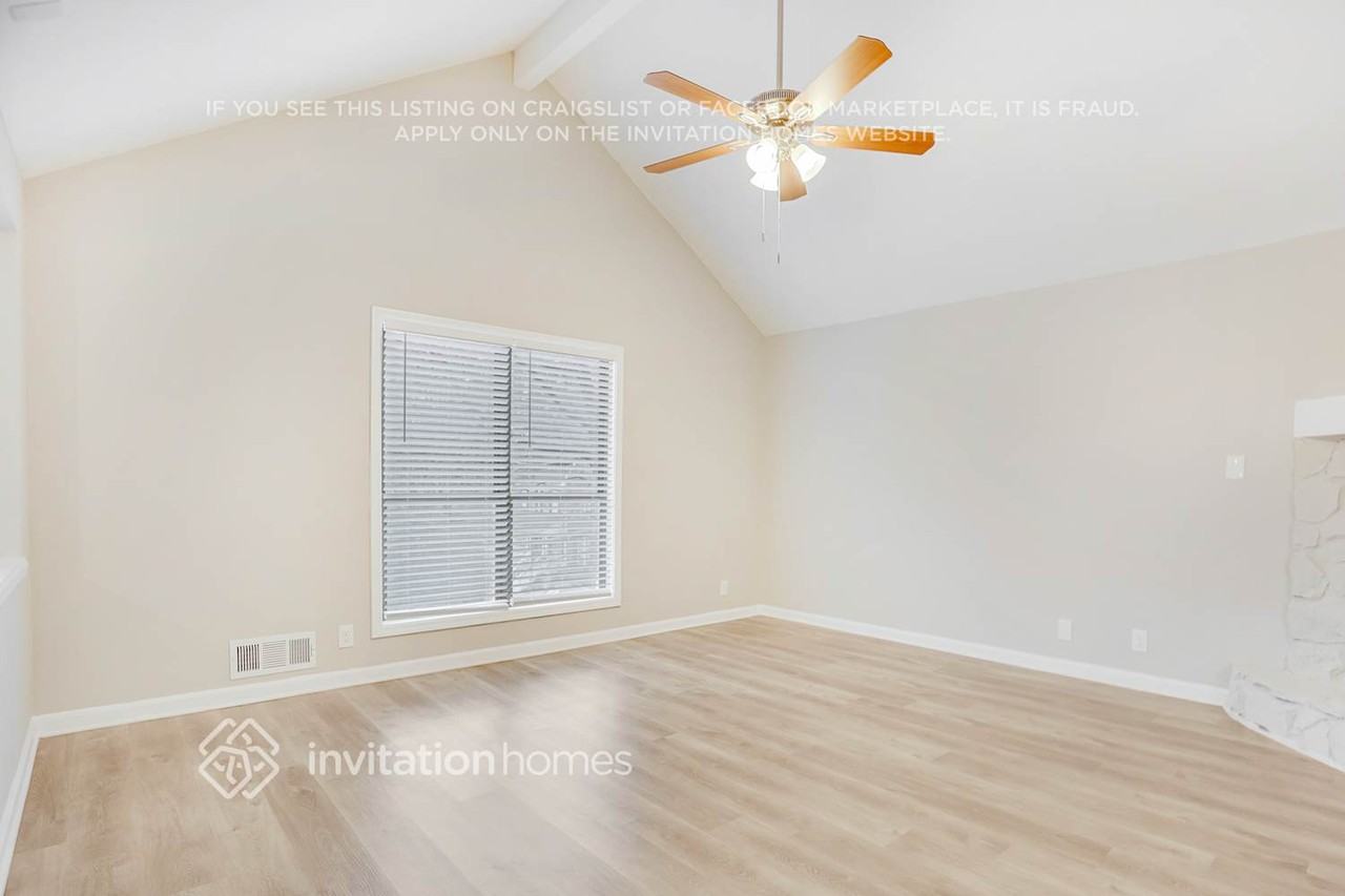 2989 Trotters Crest Dr - Photo 2 of 21