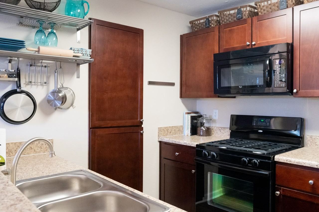 Kinstone Columns Drive - Photo 4 of 50