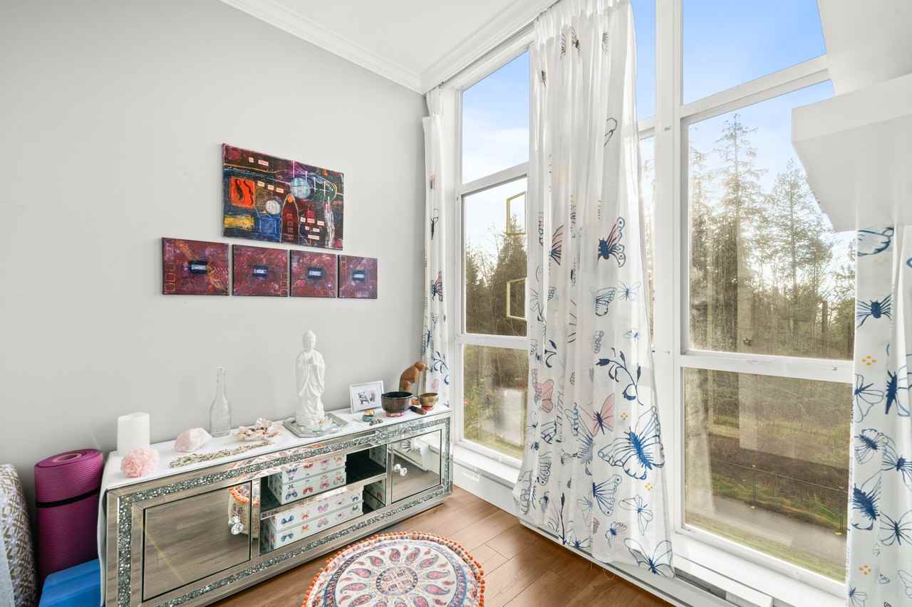 630 Roche Point Drive #317 - Photo 2 of 17