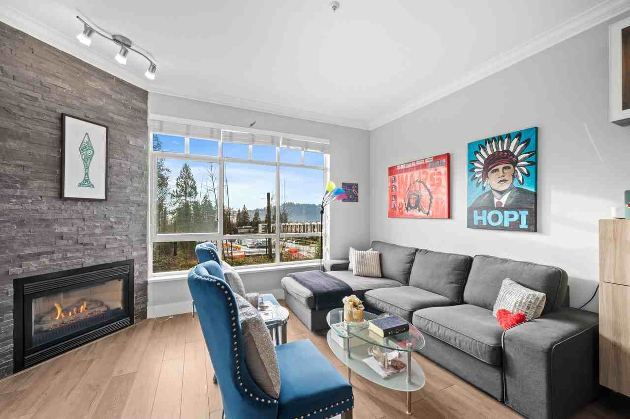 630 Roche Point Drive #317 - Photo 3 of 17