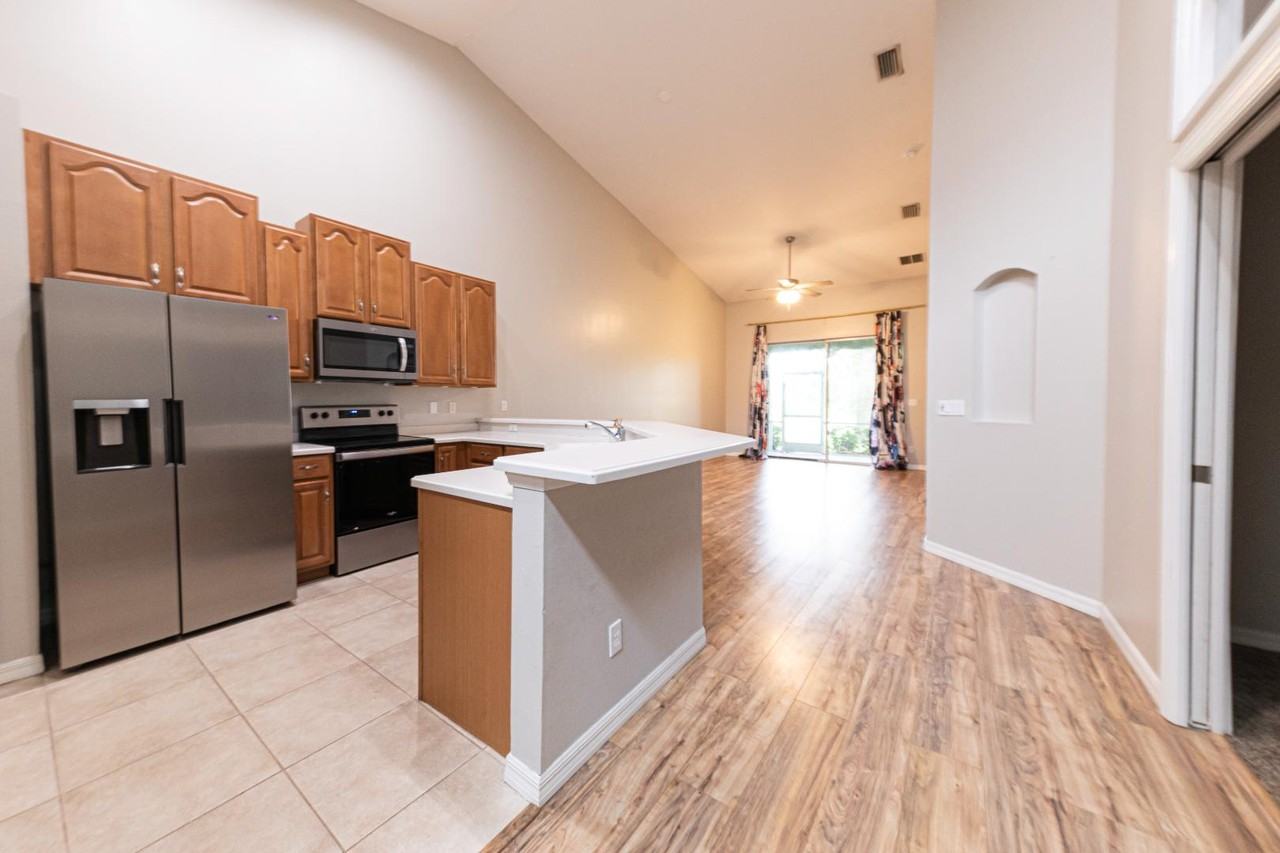 2739 Rutledge Ct - Photo 3 of 20