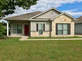 200 Garden Dr - Photo 1 of 1