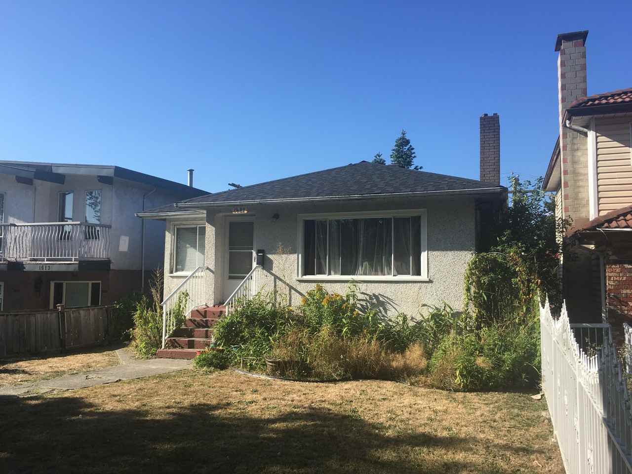 1427 33rd Ave E - Photo 3 of 4
