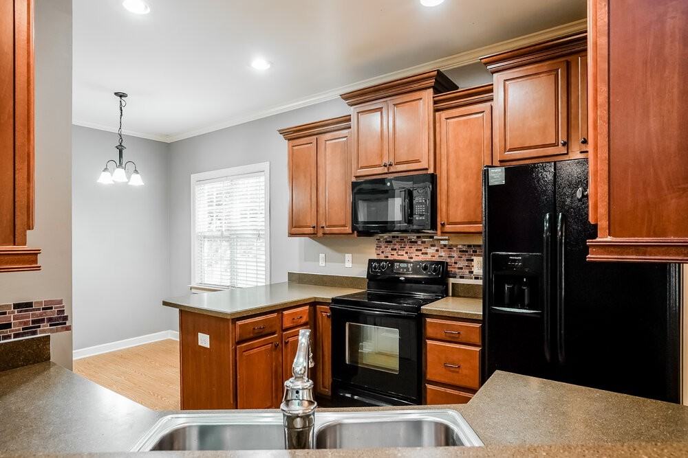 29 Westcote Ln - Photo 7 of 16