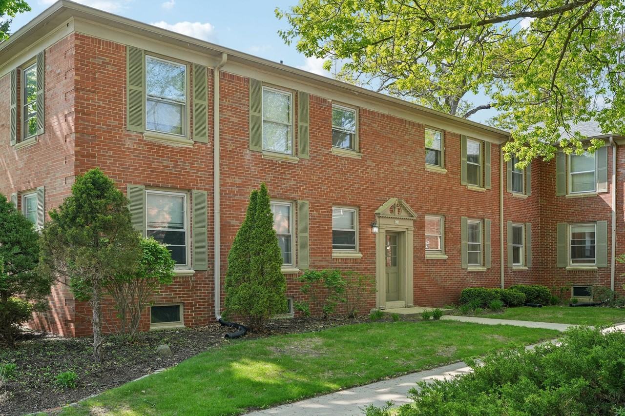 820-834 Henry Clay - Photo 3 of 18