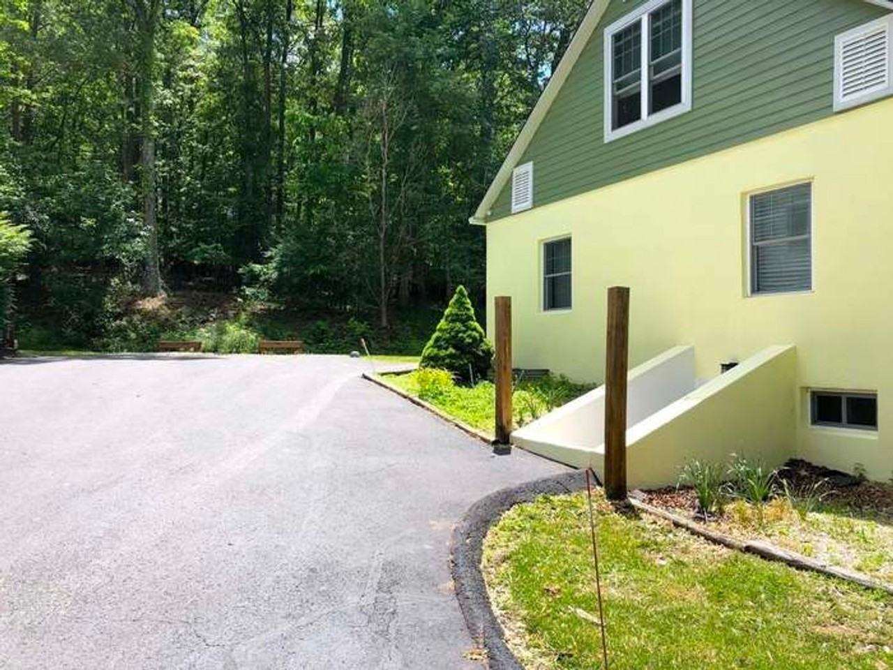 1855 Merrimac Rd - Photo 3 of 22