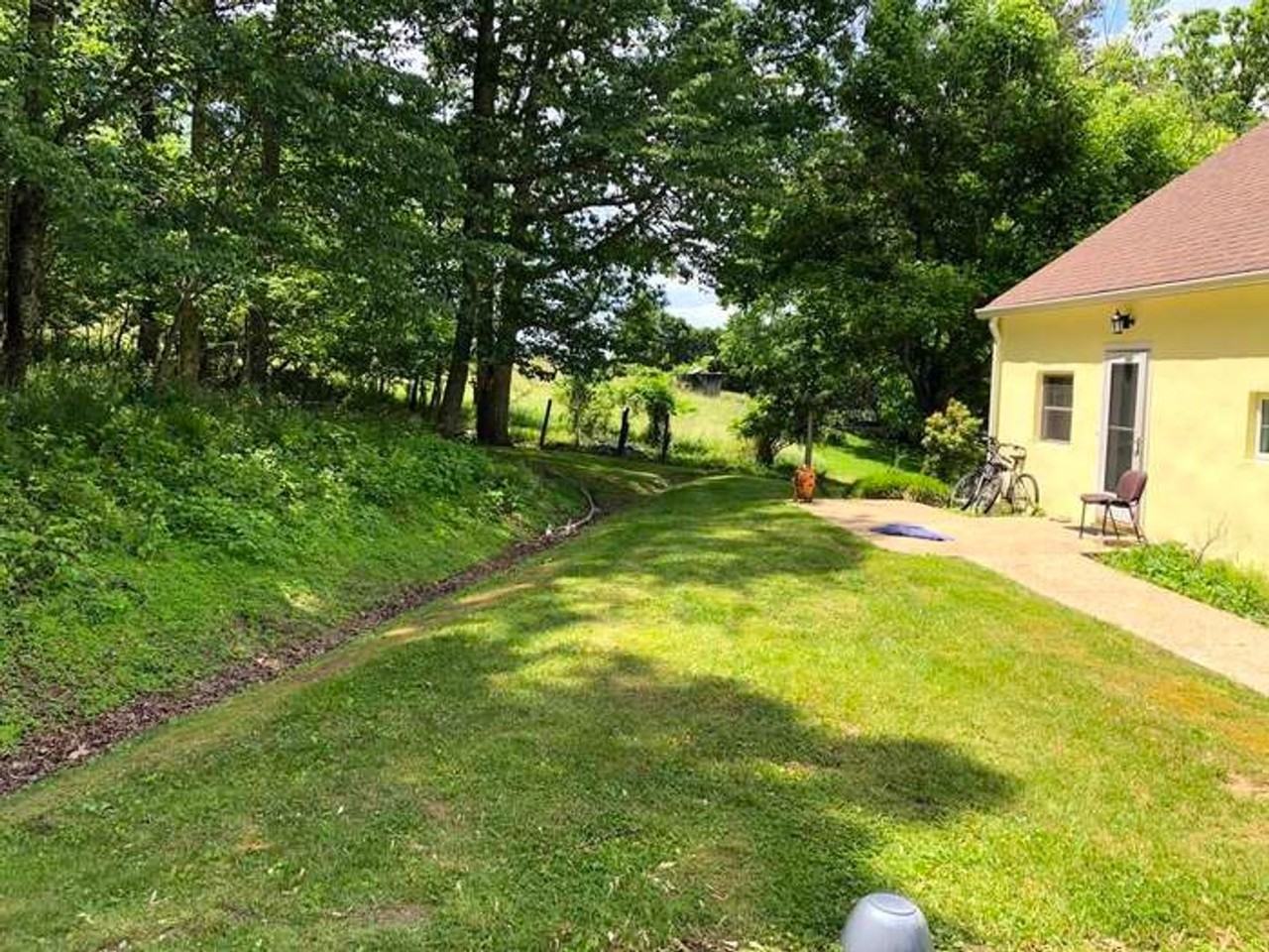 1855 Merrimac Rd - Photo 6 of 22