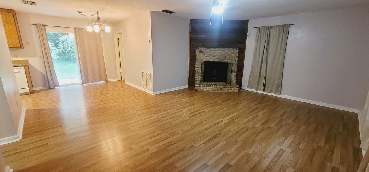 4032 Elder Ln - Photo 3 of 23